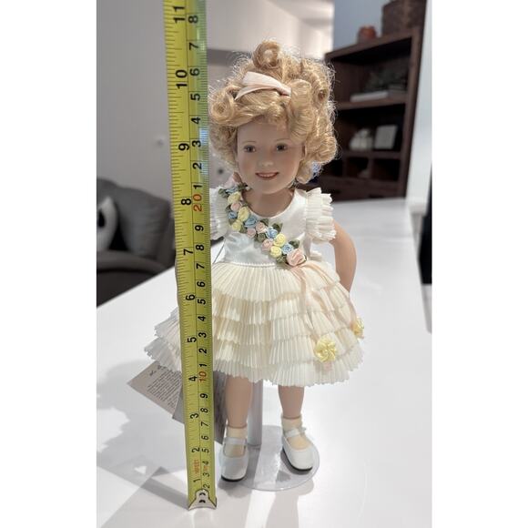 Vtg Danbury Mint Shirley Temple Movie Classic BABY TAKE A BOW 10" Porcelain Doll - Picture 8 of 9